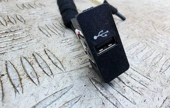 BMW 2 F22 F23 USB socket connector 9230248 84109230248