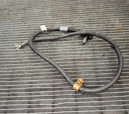 Mercedes-Benz GLA W156 X156 Positive cable (battery)