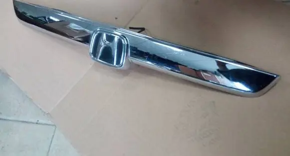 Honda CR-V Trunk door license plate light bar 74890SWWE110M1