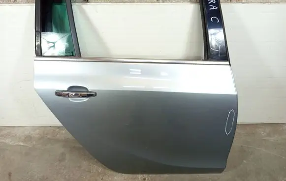 Rear door