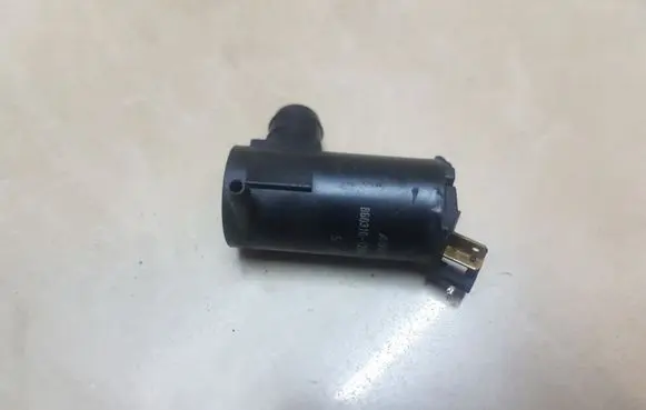 Mitsubishi Pajero Sport I Windscreen/windshield washer pump 8603101360