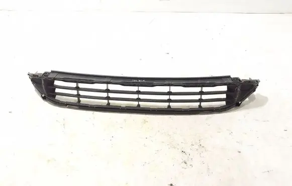 Nissan X-Trail T33 Front bumper lower grill 622546RA0A