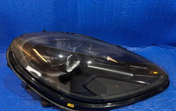 Porsche Macan (95B) Headlight/headlamp 95B941010AH