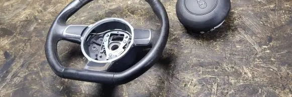 Audi TT TTS Mk2 Steering wheel 8J0419091A