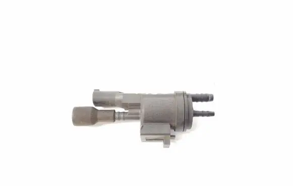 Infiniti Q70 Y51 Turbo solenoid valve 25085HG00A