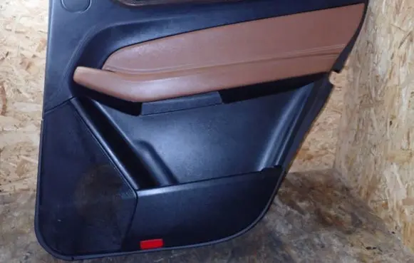 Mercedes-Benz GL X166 Coupe rear side trim panel 