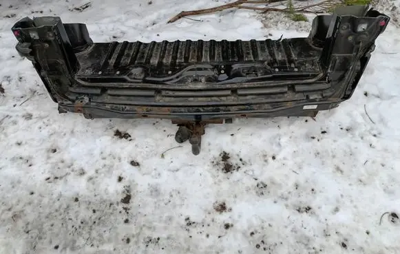 Renault Kangoo II Front bumper skid plate/under tray 