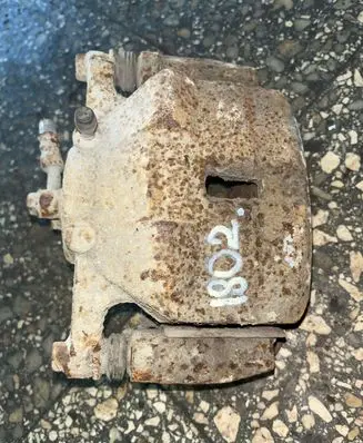 Nissan Qashqai Front brake caliper
