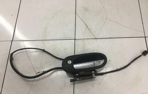 Nissan Almera N16 Front door interior handle