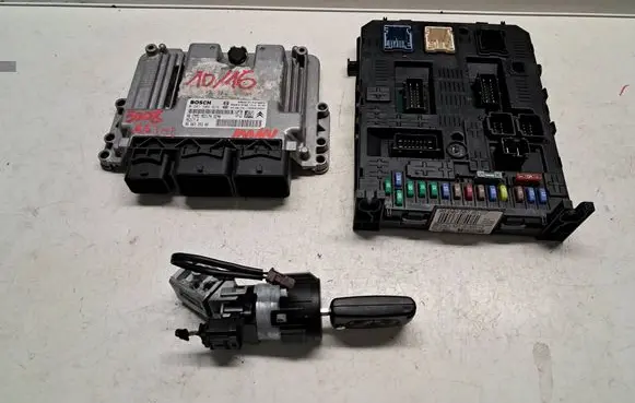 Peugeot 5008 Engine ECU kit and lock set 9666325380 9664058780