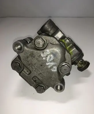 Volkswagen Touareg I Power steering pump 7L6422154A