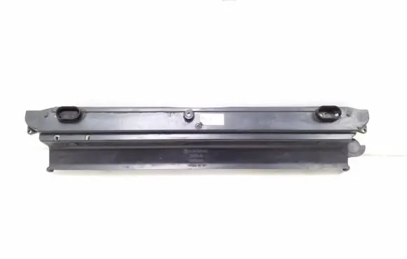 BMW 5 E60 E61 Radiator mount bracket 7787830