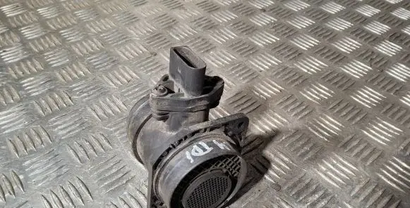 Volkswagen Polo Mass air flow meter 038906461B 0281002531