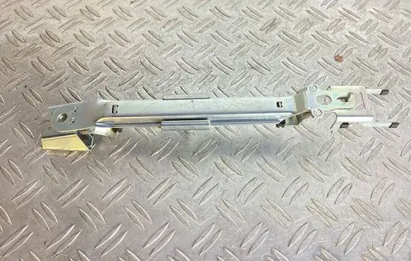 Lexus LS 460 - 600H Seat belt adjustment rail C699003 C614001