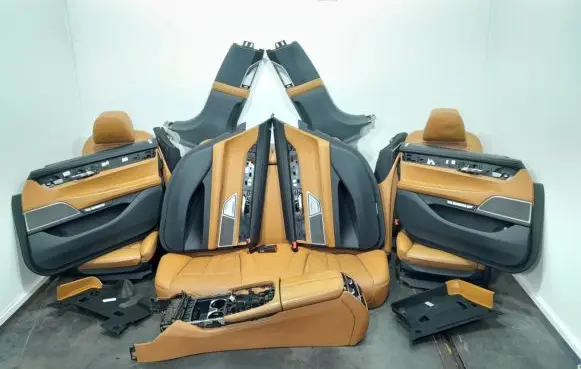 Seat set