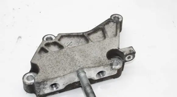 KIA Sorento Gearbox mounting bracket