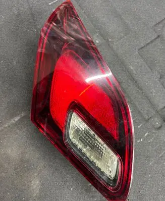 Opel Astra J Tailgate rear/tail lights 15121T