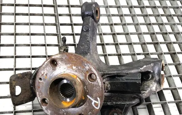 Front wheel hub spindle knuckle