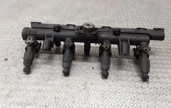 Volkswagen Polo III 6N 6N2 6NF Fuel injectors set 0280151071 030906031U