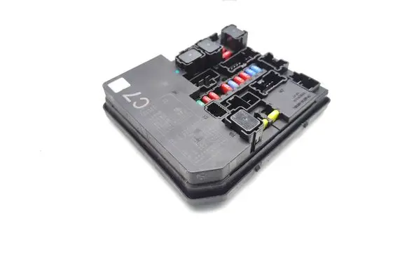 Nissan Juke I F15 Fuse box set 284B71KB0B
