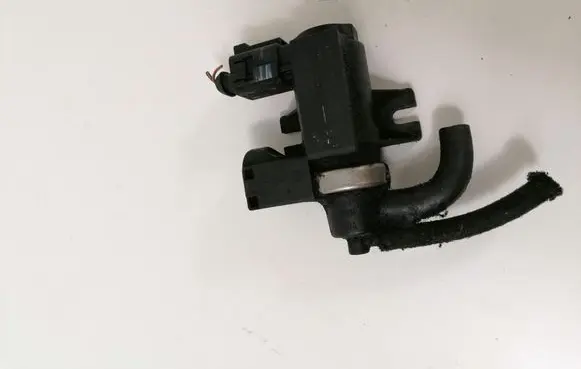 Audi A4 S4 B6 8E 8H Turbo solenoid valve 8E0906628C