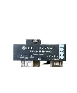 Volkswagen Golf IV Coolant fan relay 1j0919506h