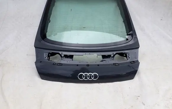 Audi TT TTS RS Mk3 8S Tailgate/trunk/boot lid
