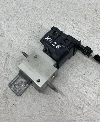 Opel Corsa F Air conditioning (A/C) expansion valve T16961C