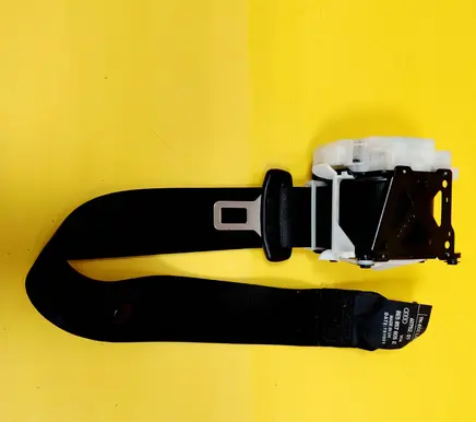 Audi A4 S4 B6 8E 8H Rear seatbelt 8E5857805E