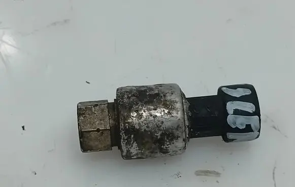 Renault Scenic II - Grand scenic II Air conditioning (A/C) pressure sensor 8200279259