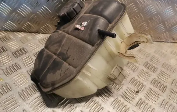 Mercedes-Benz CLK A209 C209 Coolant expansion tank/reservoir 2035000049