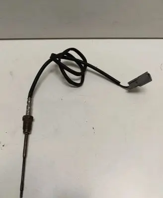 Renault Trafic III (X82) Exhaust gas temperature sensor 226400467R 04S27031