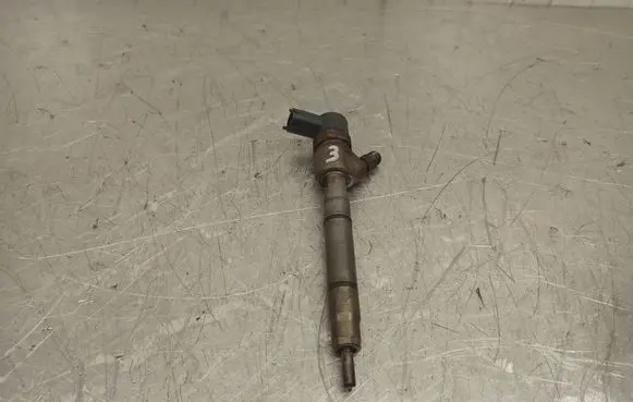 KIA Ceed Fuel injector 338002A10