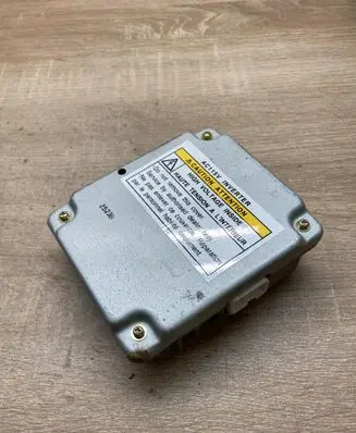 Toyota Avalon XX20 Voltage converter inverter AC115VINVERTER