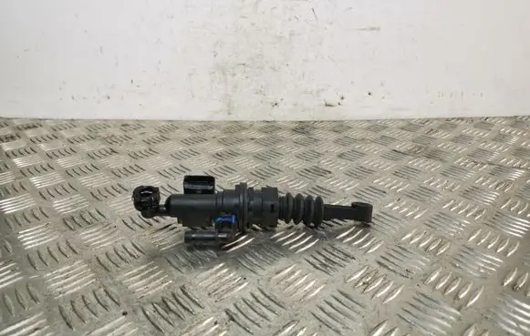 KIA Stonic Clutch master cylinder 41600G3100