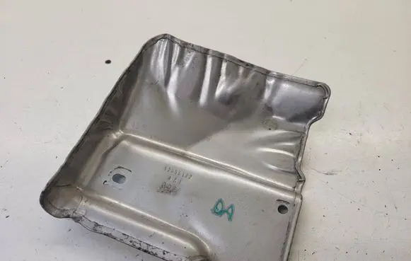 Chevrolet Corvette C7 Heat shield in engine bay 12656132 13656132 J084