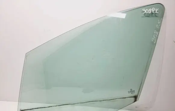Peugeot 308 Front door window glass four-door 9201K8