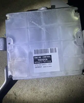 Toyota Prius (XW20) Engine control unit/module 8966147120 2751005471