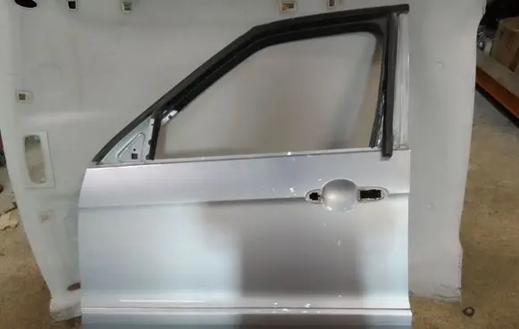 Ford S-MAX Front door