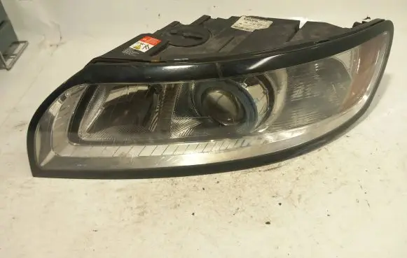 Volvo V50 Headlight/headlamp 0301237671