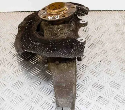 BMW 5 F10 F11 Front wheel hub