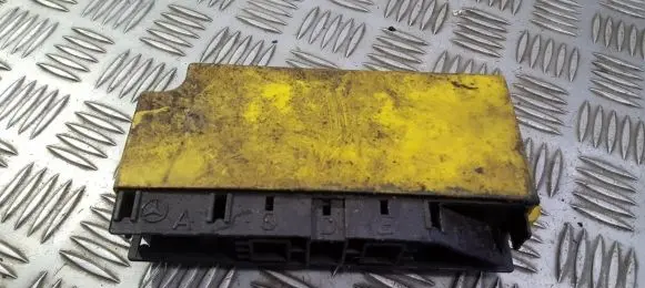 Mercedes-Benz E W124 Comfort/convenience module 1248203126 05072012