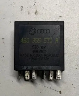 Volkswagen PASSAT B5 Other relay 4B0955531A A061004 5WK10430A