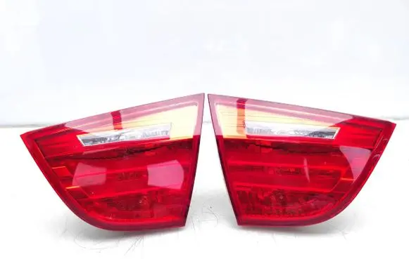 BMW 3 E90 E91 Rear/tail lights 7154155