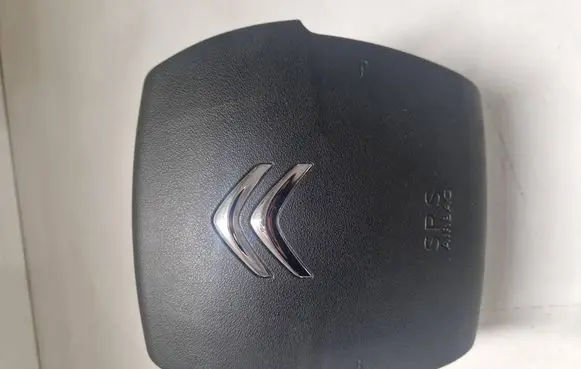 Steering wheel airbag