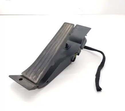 BMW 5 E60 E61 Accelerator throttle pedal 25916010 676693101