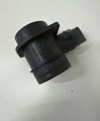 BMW 1 E81 E87 Mass air flow meter 0280218075 1438687