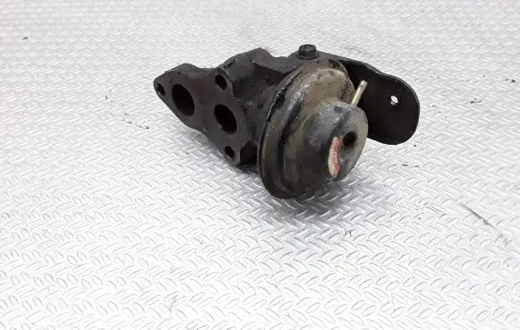 Toyota Corolla Verso E121 EGR valve 2562027070
