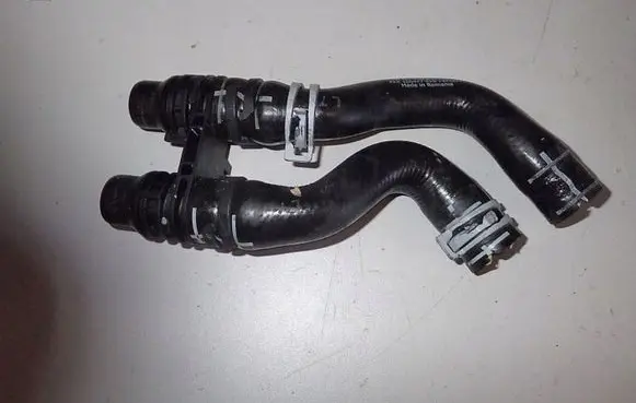 Volkswagen PASSAT B8 Engine coolant pipe/hose 5Q0820507G