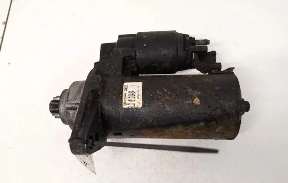 Volkswagen Touran I Starter motor sld0118484